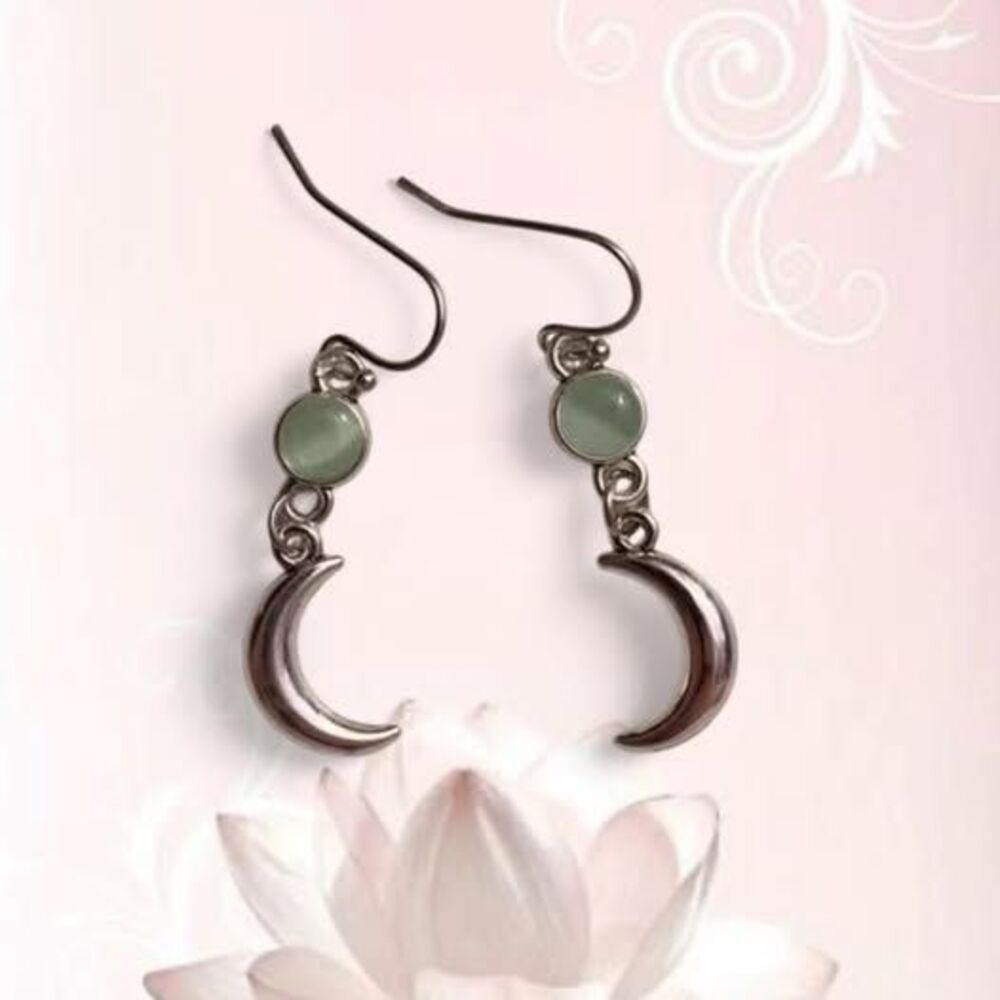 whimsical vintage style crescent moon earrings